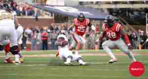 Just the sight of Prewitt and Shackelford causes fear 3