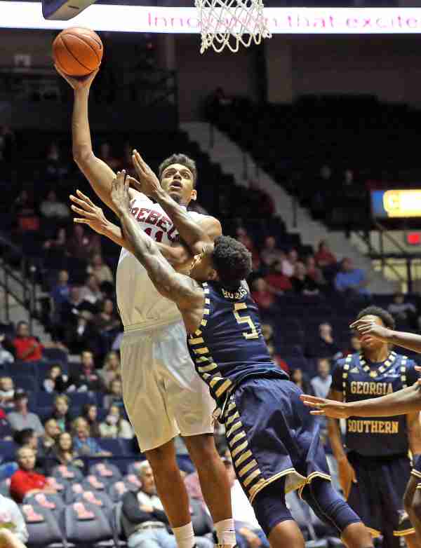 Ole Miss outlasts Georgia Southern 82-72 behind Saiz’s second double-double