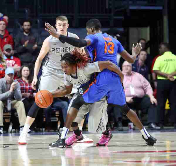 Florida tops Ole Miss 80-71 in Mike White’s return to Oxford