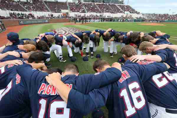 No. 5 Mississippi State defeats No. 12 Ole Miss 6-2 to take series lead