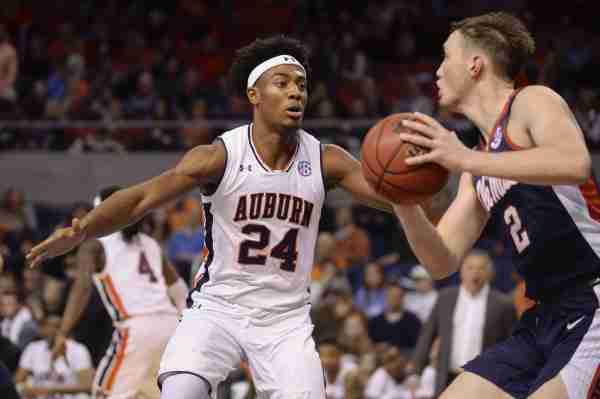 After switch from point to shooting guard, Cullen Neal shines in Rebels’ win over Auburn