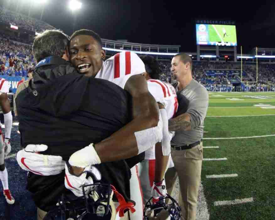 Fighters Fight: Ole Miss defeats Kentucky, 37-34, for last-second victory on the road