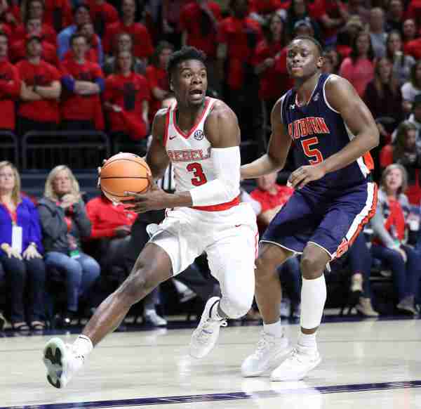 Three things to watch in Ole Miss’ road game at No. 18 Tennessee