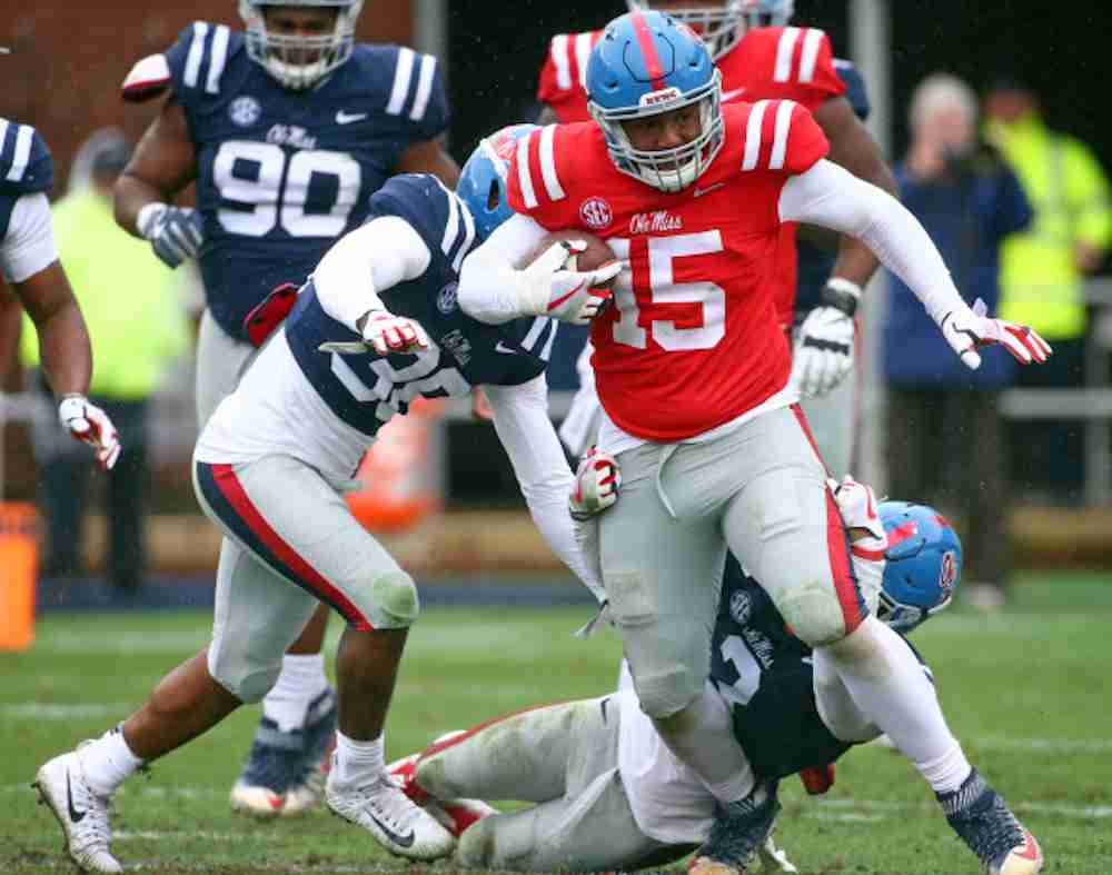 Tight end Octavious Cooley impresses Ole Miss coaches this spring, wins Eli Manning Award