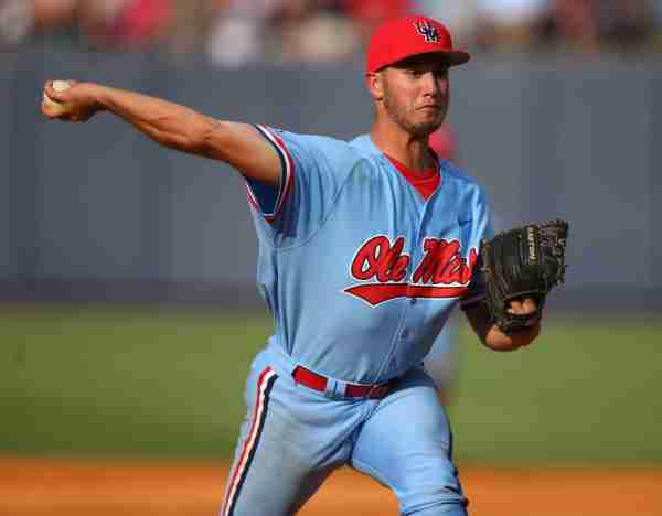 Ole Miss sweeps Auburn with dominating 10-3 win in game three 