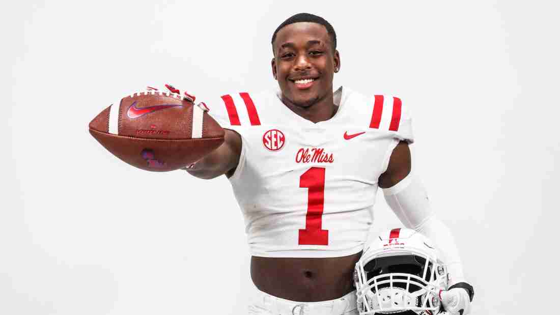 Ole Miss freshman DaMarcus Thomas airlifted to hospital after suffering injury at practice