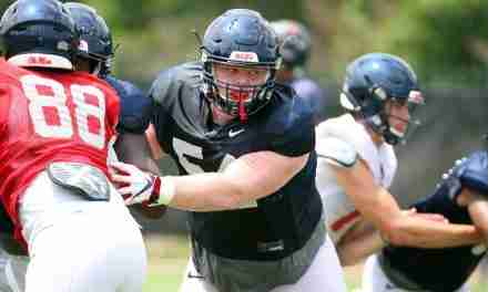 Caleb Warren’s versatility a plus for the Ole Miss offensive line