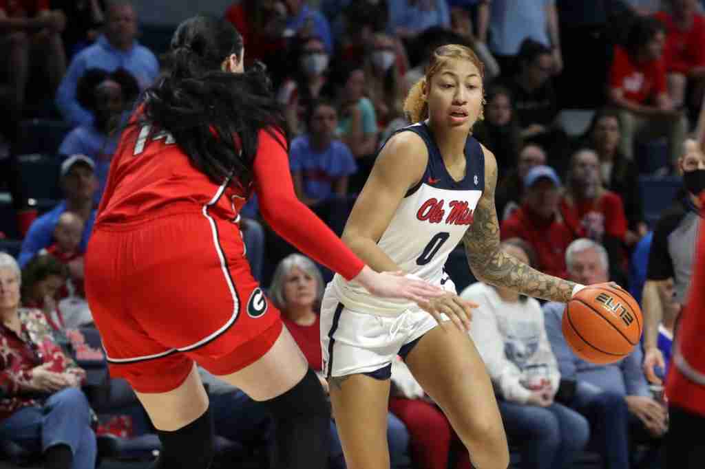 Donnetta Johnson - Women's Basketball - Ole Miss Athletics