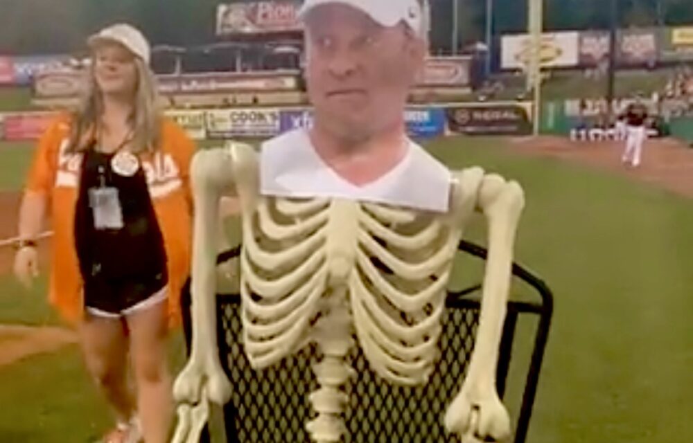Tennessee Minor League Baseball Team Has Promotion Where Fans Throw Mustard at Fake Lane Kiffin