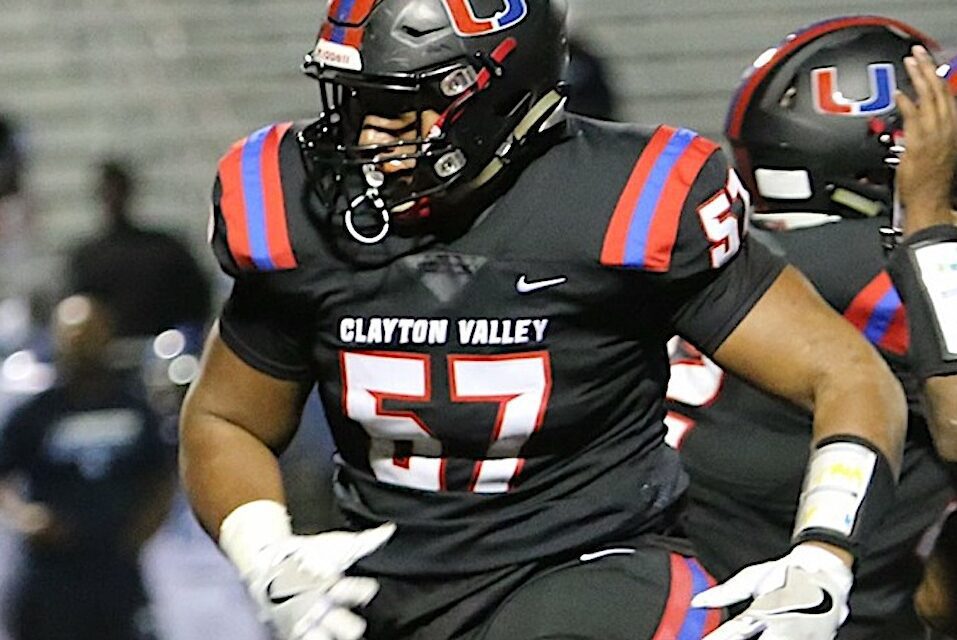 Transfer offensive tackle Mana Taimani commits to Ole Miss