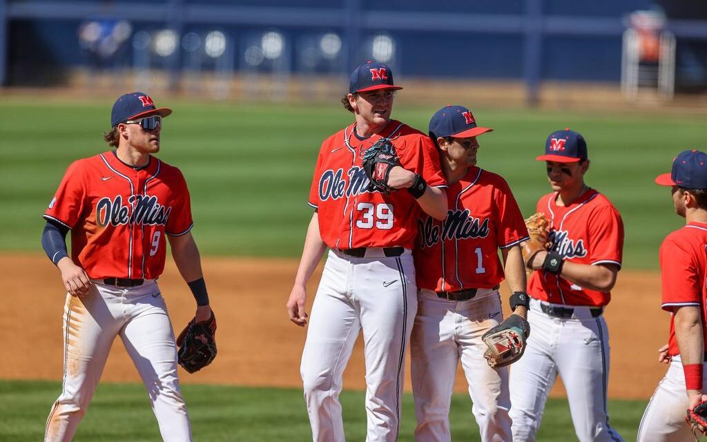 Ole Miss drops both games of doubleheader to No. 3 Florida