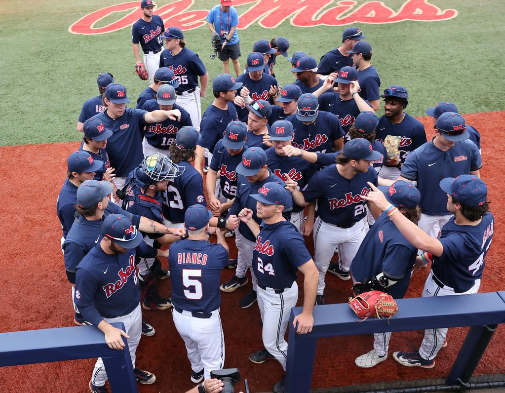 Ole Miss baseball drops Friday doubleheader to No. 23 Auburn - The