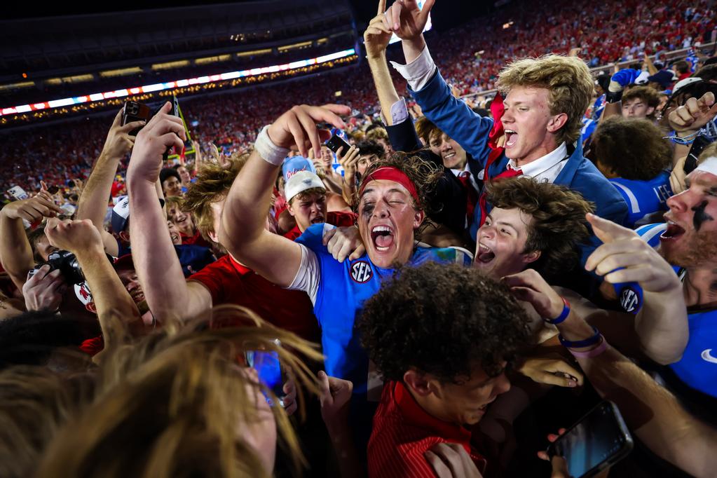 Party in the 'Sip: Ole Miss recruits react to the Rebels' exciting 55 ...