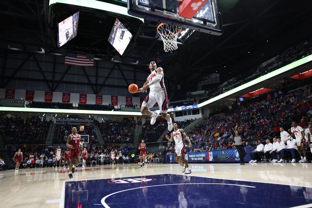 Ole Miss men's basketball moves up one spot in AP Top 25 rankings - The ...