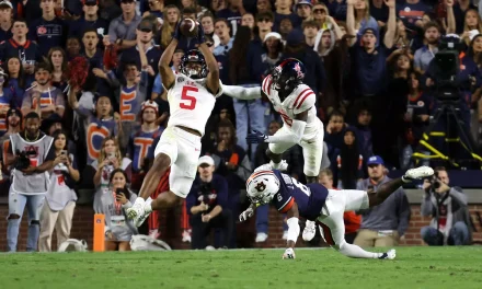 Run it Back | Ole Miss senior DB John Saunders Jr. announces his return for final year of eligibility