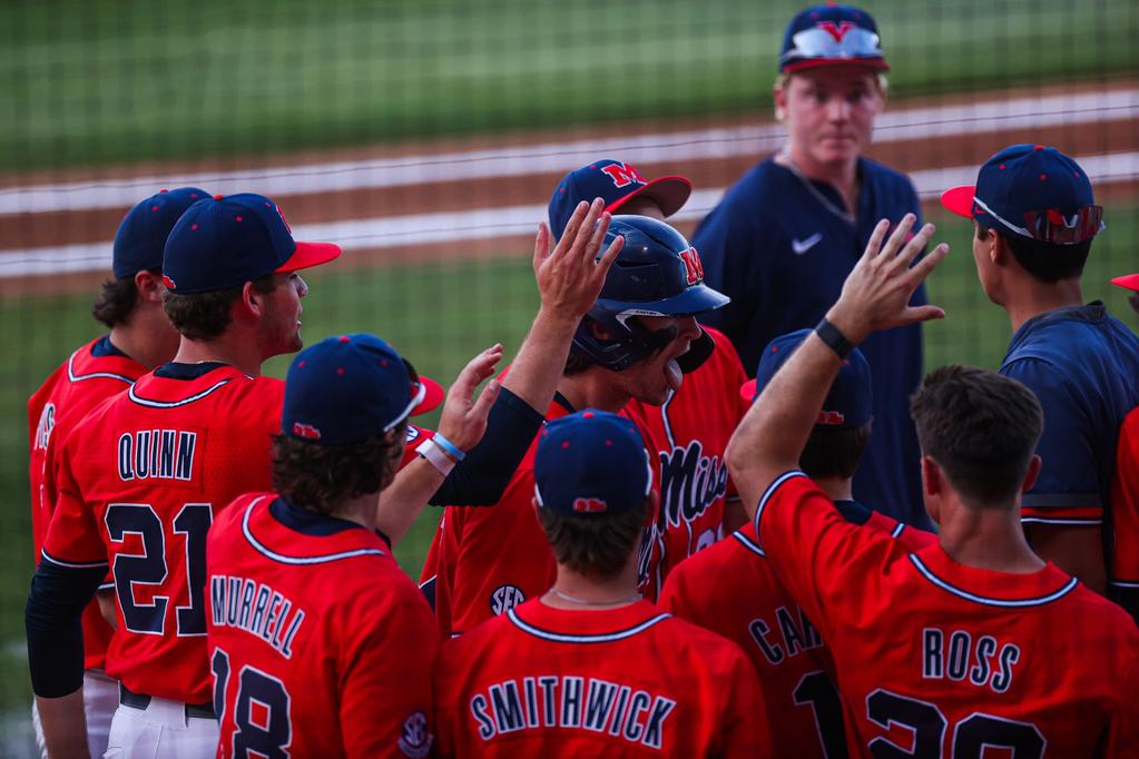 2025 Gator Baseball Team Celebrating Victory