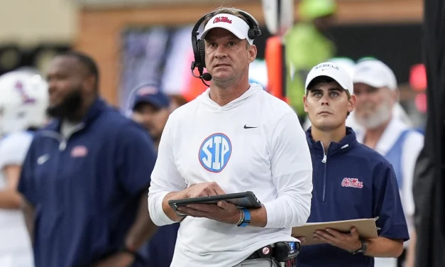 Lane Kiffin talks about preparing for SEC play, the strength of the Kentucky defense, and his relationship with Jaxson Dart