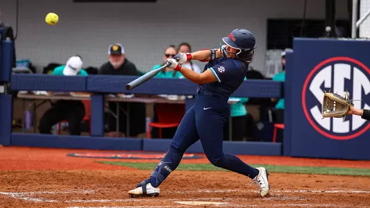 Persy Llamas Named SEC Co-Freshman of the Week